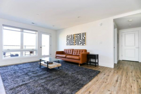 Luxury 1BR Apartment Peabody - Unit #706